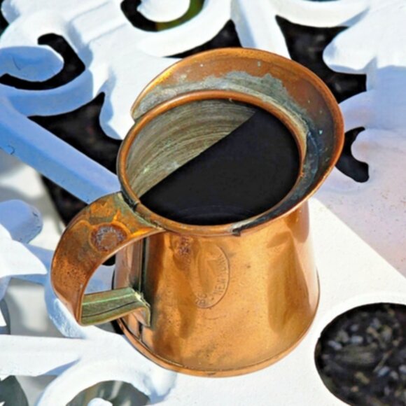 Antique Vintage New York Stamp Handcrafted Copper Pitcher 2.75"x2.25" - Picture 5 of 12